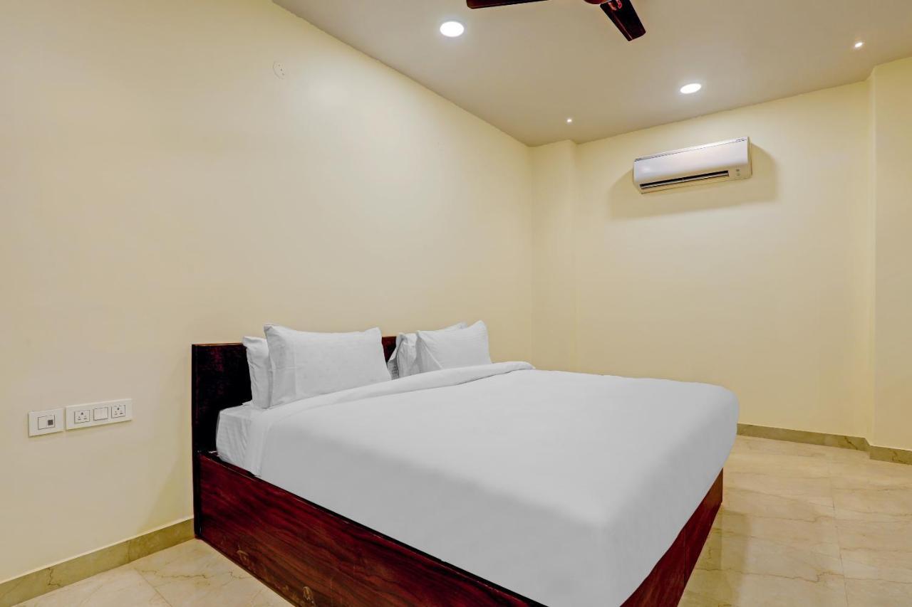 Collection O Hotel Aditya Palace Near Leisure Valley Park Gurgaon Zewnętrze zdjęcie