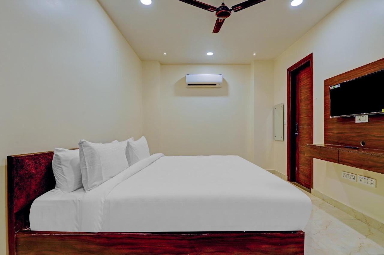 Collection O Hotel Aditya Palace Near Leisure Valley Park Gurgaon Zewnętrze zdjęcie