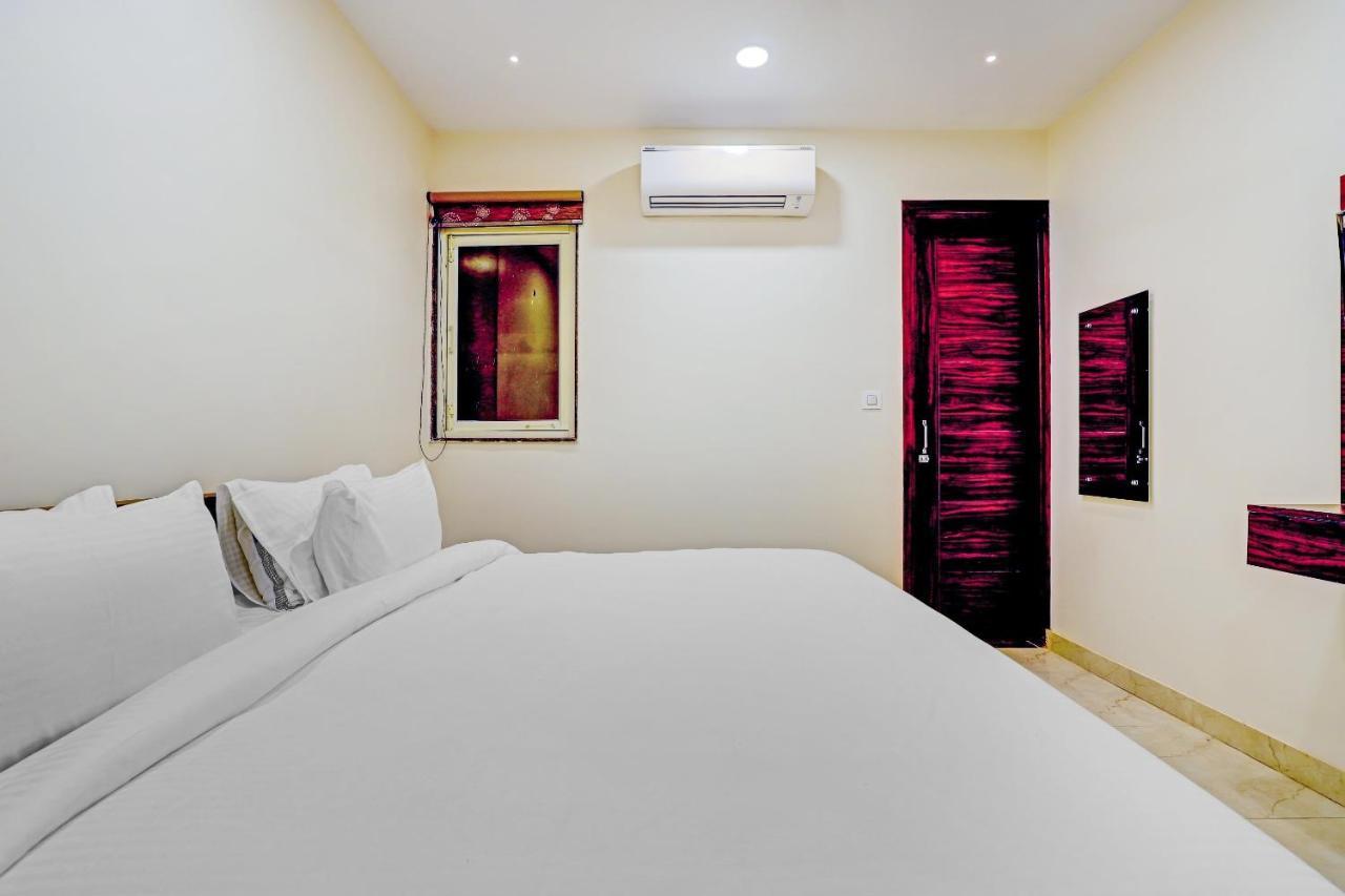 Collection O Hotel Aditya Palace Near Leisure Valley Park Gurgaon Zewnętrze zdjęcie