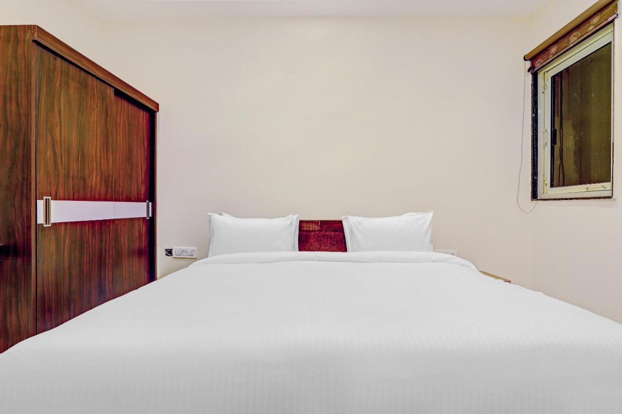 Collection O Hotel Aditya Palace Near Leisure Valley Park Gurgaon Zewnętrze zdjęcie